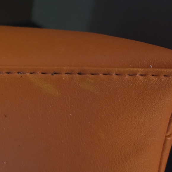 Versace Medusa Orange Leather Cosmetic Pouch – Turkish Airlines Exclusive - Picture 6 of 8